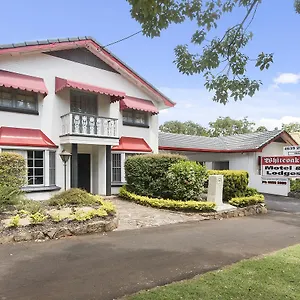 Whiteoaks & Motel