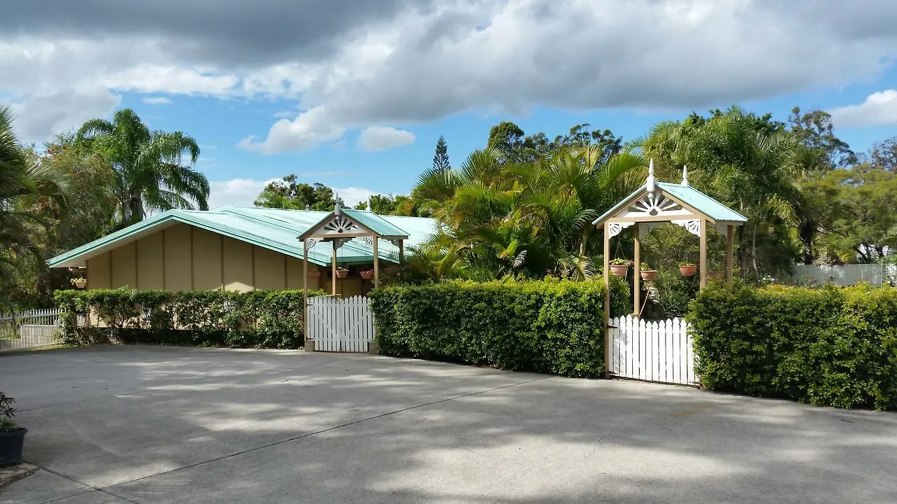 Hilltop Hideaway Ninderry Australia